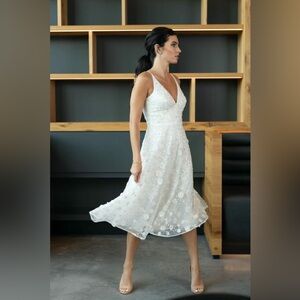 👰🏻$398 Dress the Population White Sequin Midi Dress👰🏻